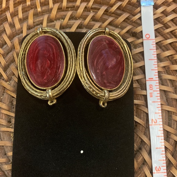 🌻2 for $15🌻 Vintage Clip-On Earrings - Picture 2 of 4